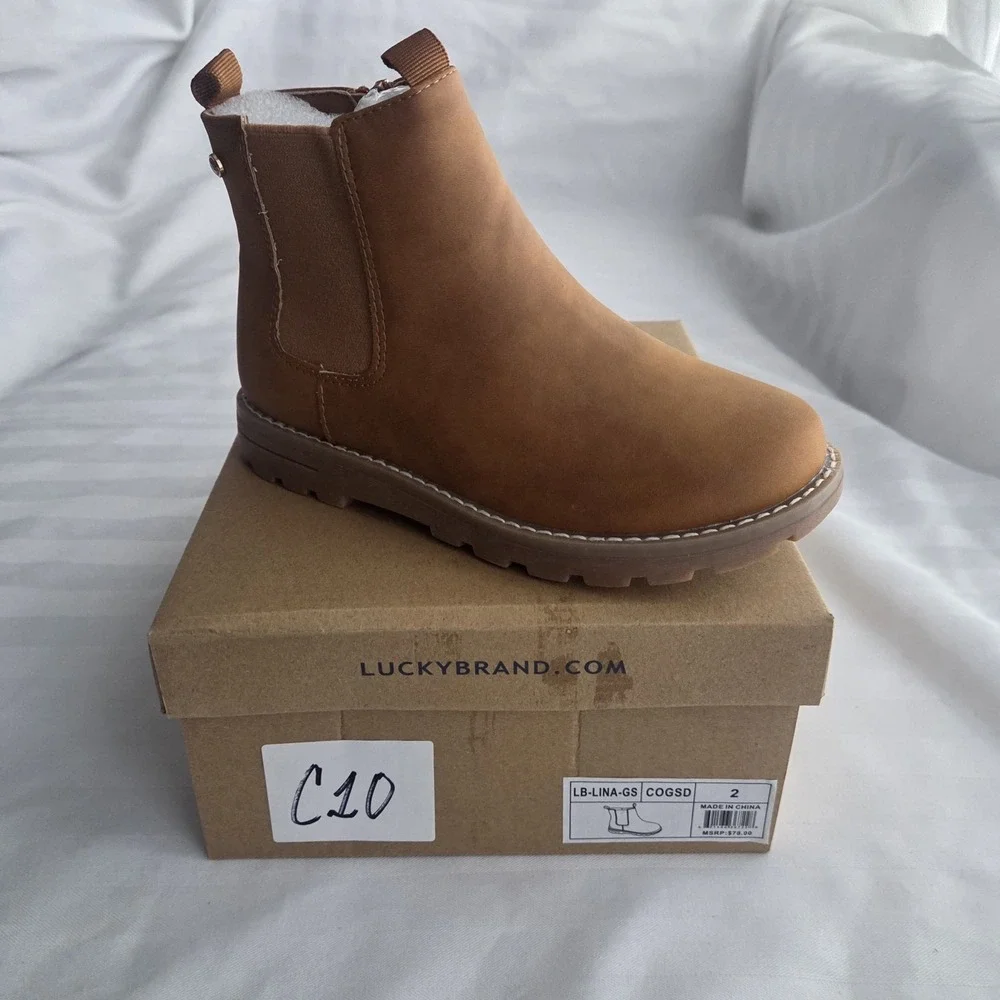 Lucky Brand Kids Basel Chelsea Ankle Boots Tan Brown Side Zip Lug Sole Size 2
